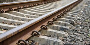 Redundant TCMS Rail Networks: TSN and Determinism